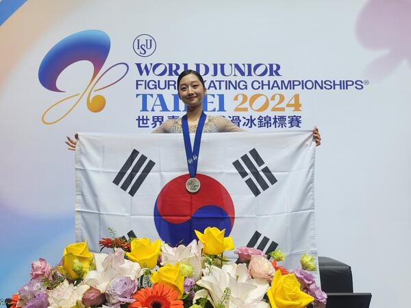 2024 ISU 피겨 주니어 세계선수권대회 여자싱글 신지아 은메달 획득
