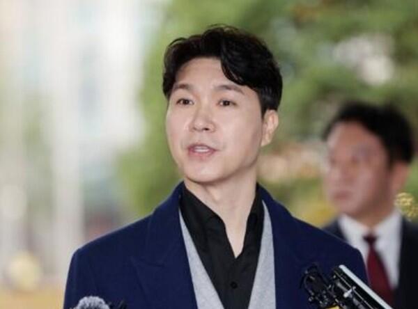 박수홍 친형, 횡령 혐의 1심서 징역 2년 선고…형수는 무죄