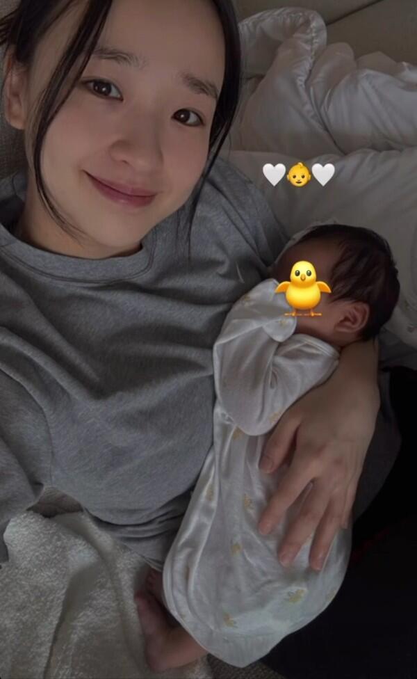 손연재, 생후 1달 아들 공개…“예쁜 두상과 귀”