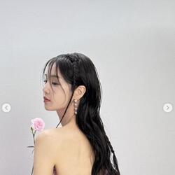 남규리, '할로' 재킷 촬영 비하인드 공개…여전한 인형 미모 자랑