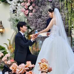 김기리 문지인 결혼, 연예계 동료들 축하 봇물...성시경 '두 사람'으로 축가