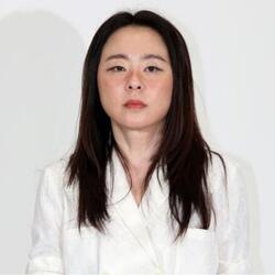 '유태오 아내' 니키리, 사랑관 게시물 비판에 심경 토로 "추측성 댓글의 사건과 전혀 연관이 없다"