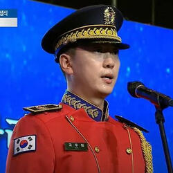 김연아 남편 고우림, 3·1절 기념식 깜짝 등장…군악대 제복 입고 애국가 제창