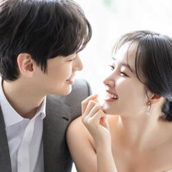 박나래, 배우 김선웅과 결혼 발표 “나의 꿈이자 행복”