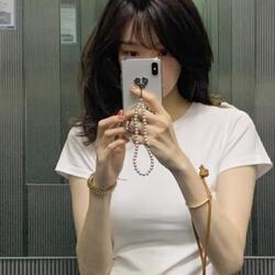 강민경, 하얀 티셔츠와 청바지로 깔끔미 뽐내...'언니랑 콧바람' 근황 사진 공개